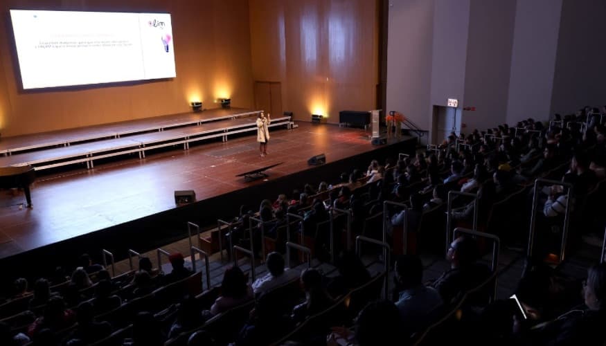 Joinville recebe simpósio sobre inovação na educação