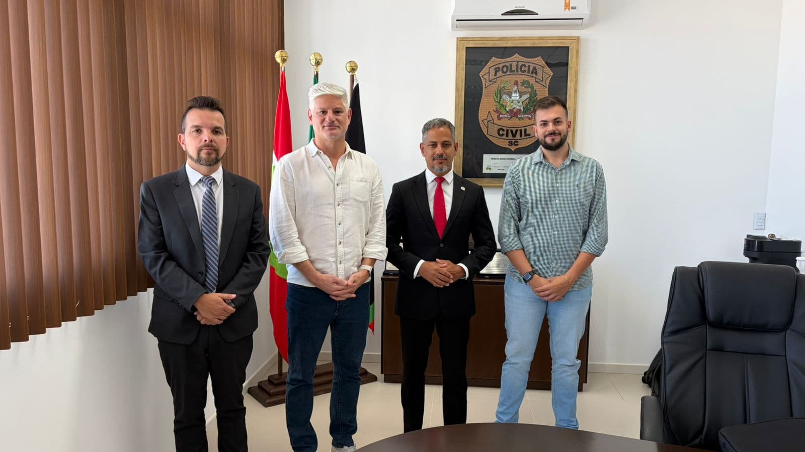 Prefeito de Concórdia visita Delegado-Geral da Polícia Civil em Santa Catarina - Aliança News