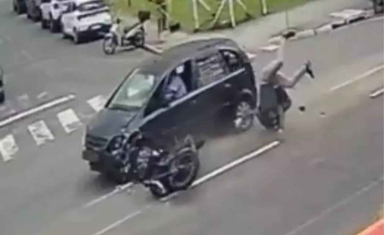 Motorista é preso por tentativa de homicídio após perseguição e colisão no trânsito em Balneário Camboriú