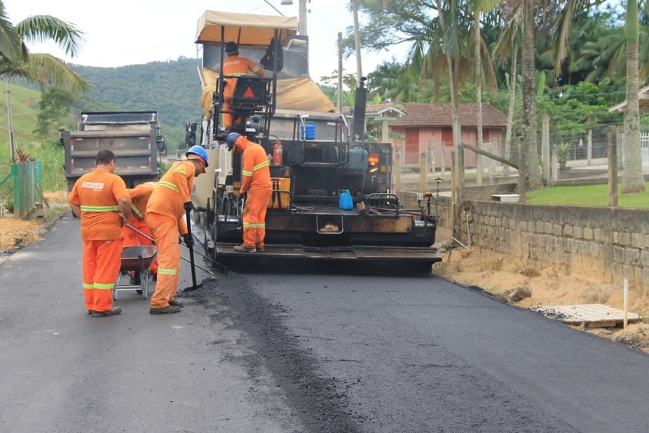 Prefeitura de Biguaçu lança licitação de R$ 3 milhões para pavimentação em área rural