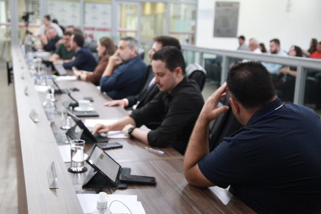 Câmara aprova programa de compostagem domiciliar e reforça educação ambiental.