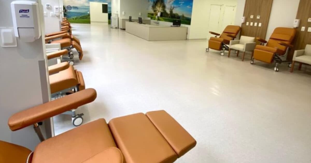 PRIMEIRA MÃO - Jorginho Mello deve anunciar habilitação da oncologia do Hospital Azambuja pelo SUS na próxima semana, em Brusque - O Município