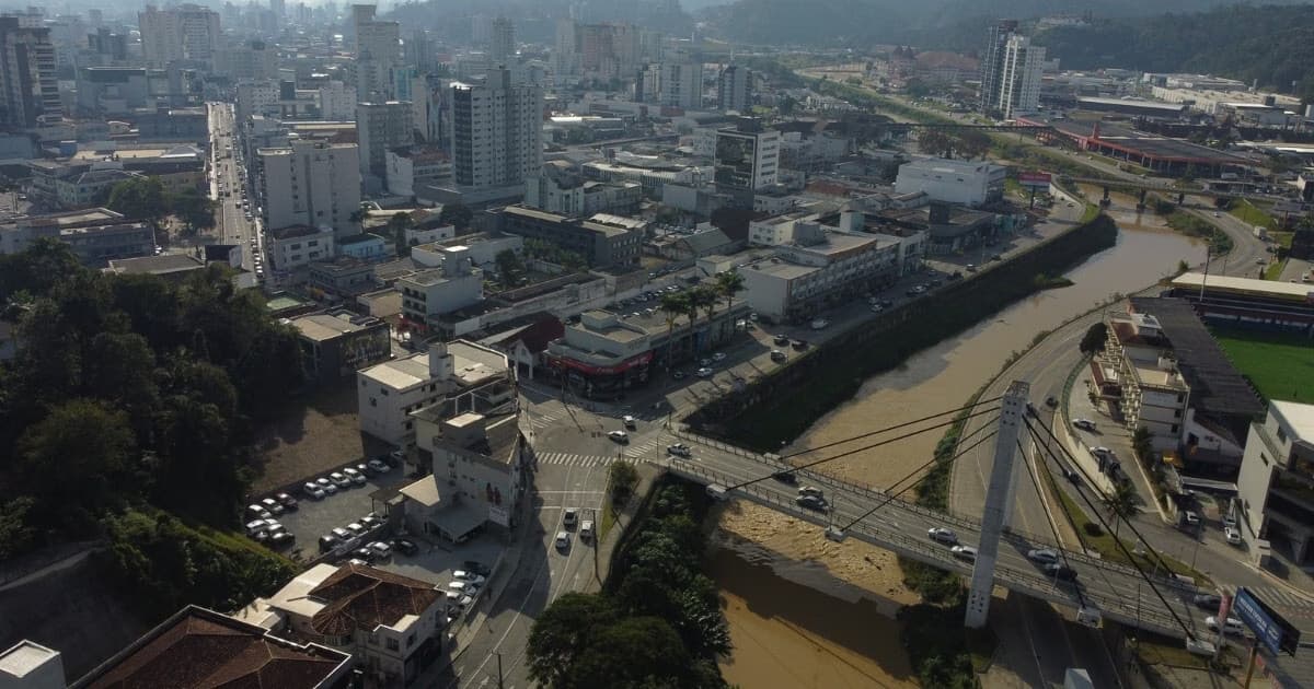 Quase R$ 1,5 bilhão: prefeitura estipula orçamento municipal de Brusque para 2027 - O Município