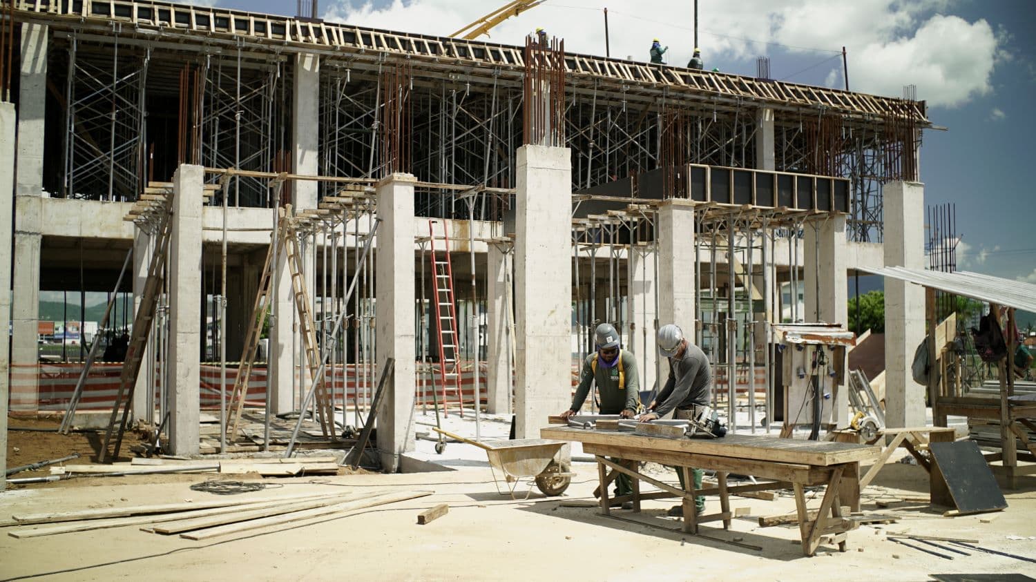 Saúde em Obras: Hospital Regional de Palhoça avança com equipes atuando simultaneamente
