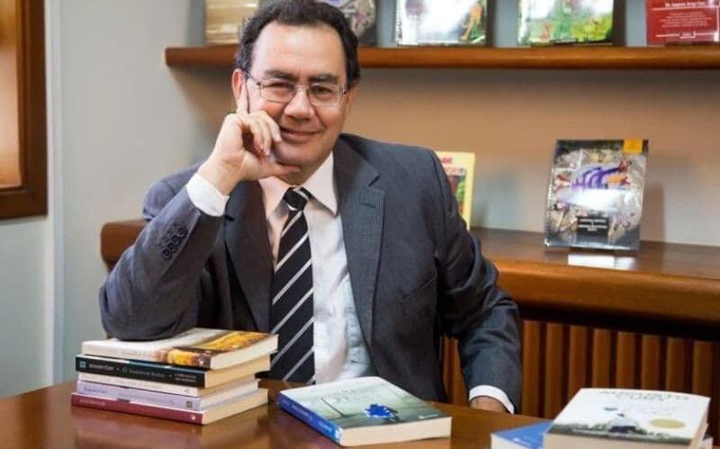 Itajaí desembolsa R$ 39 milhões em gastos com programas ligados a Augusto Cury