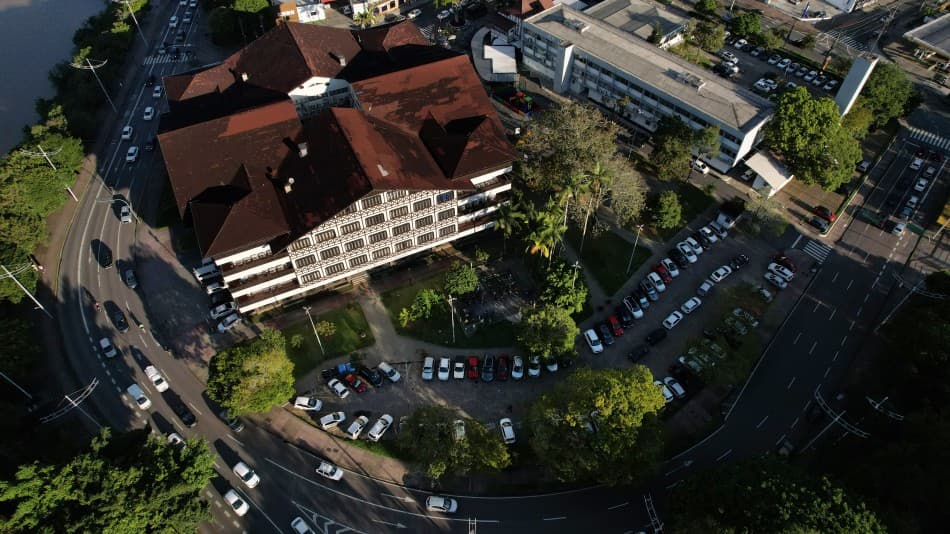 Prefeitura de Blumenau convoca cerca de 100 aprovados em concurso público
