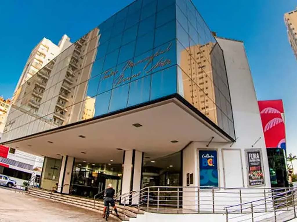 Fábrica de Gaiteiros: Balneário Camboriú lança projeto gratuito de ensino de gaita-ponto