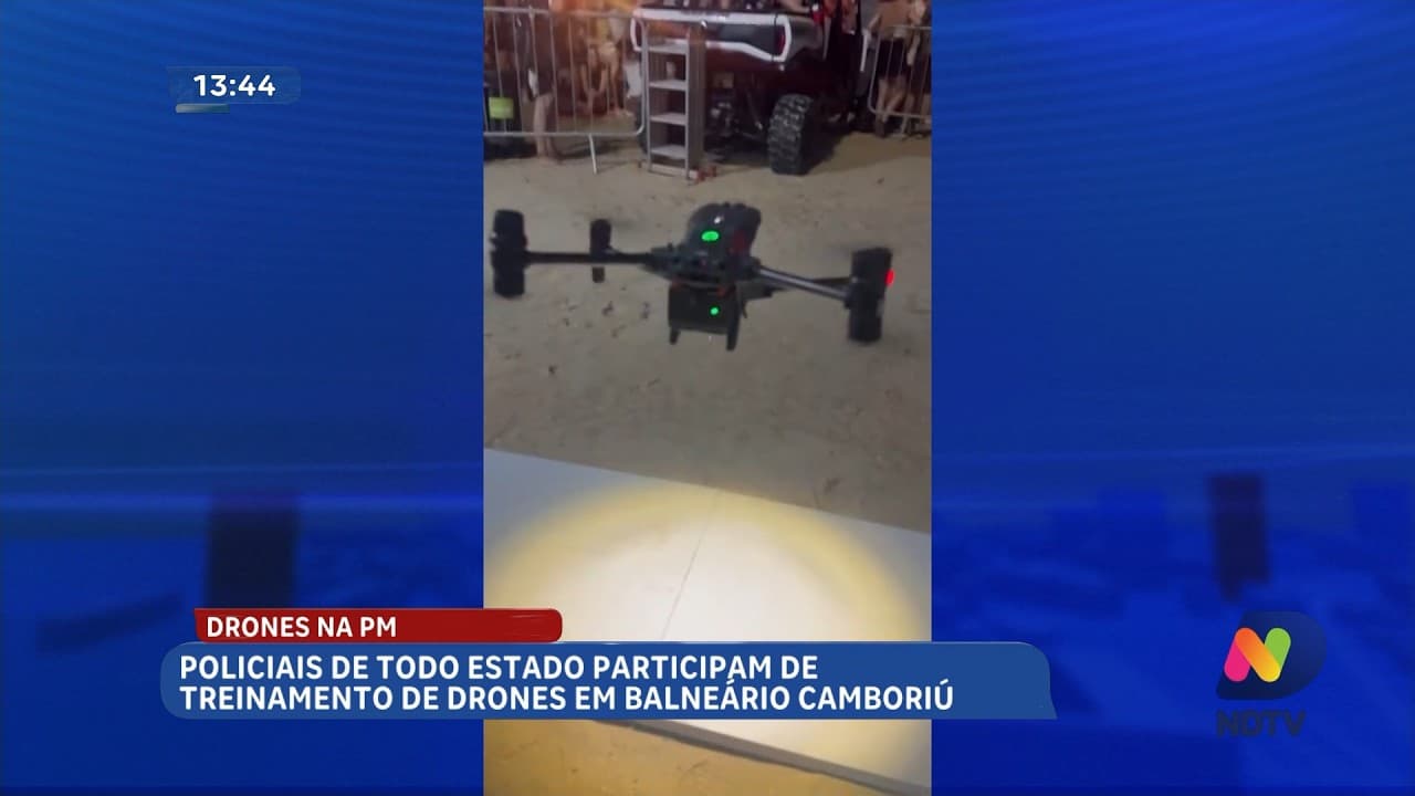 Policiais participam de treinamento com drones em Balneário Camboriú