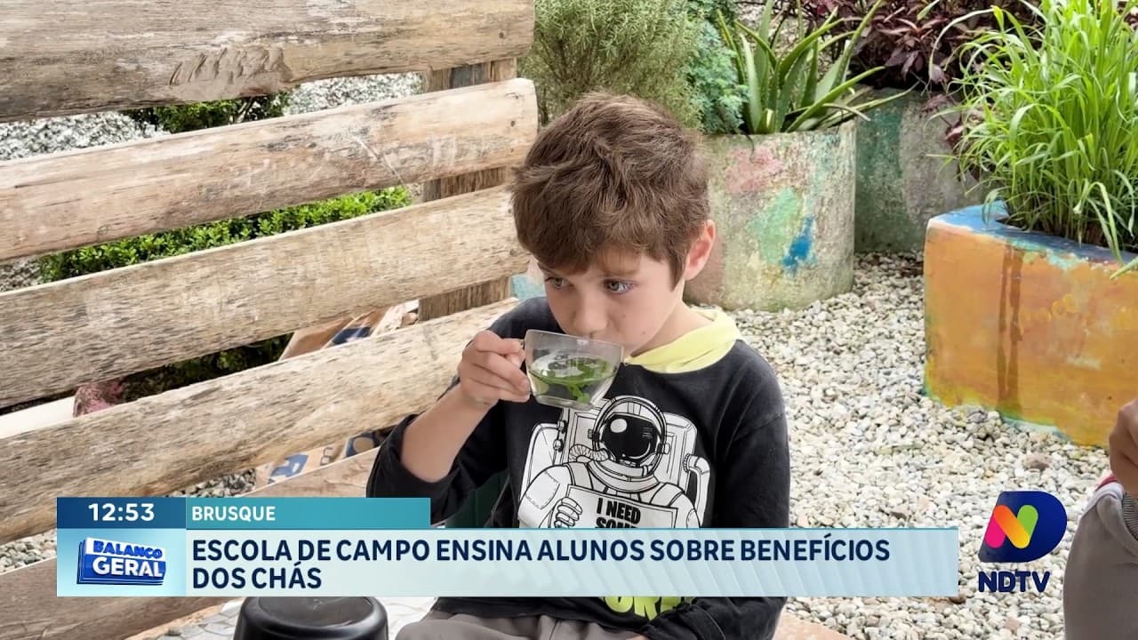 Escola de campo em Brusque ensina alunos sobre benefícios dos chás naturais