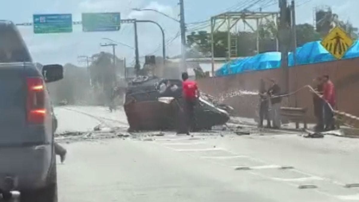 Acidente assustador com morte em SC é gravado por câmera de segurança e impressiona
