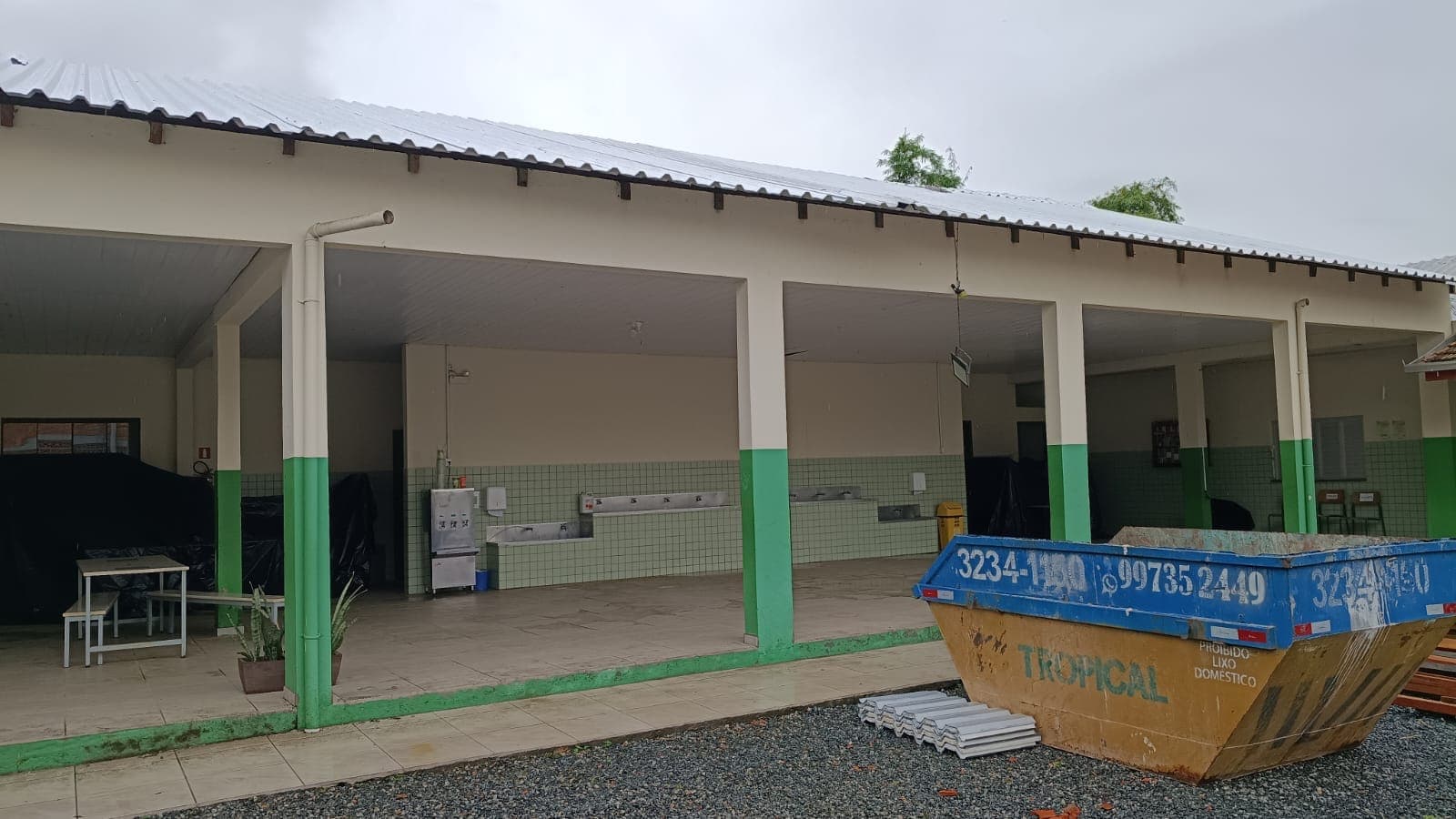 Escola voltará a receber estudantes após uma semana fechada por temporal em Blumenau