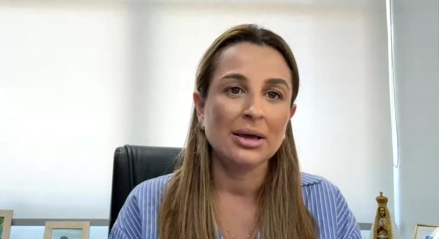 Prefeita de Balneário Camboriú defende políticas para moradores de rua e rechaça acusações de higienismo