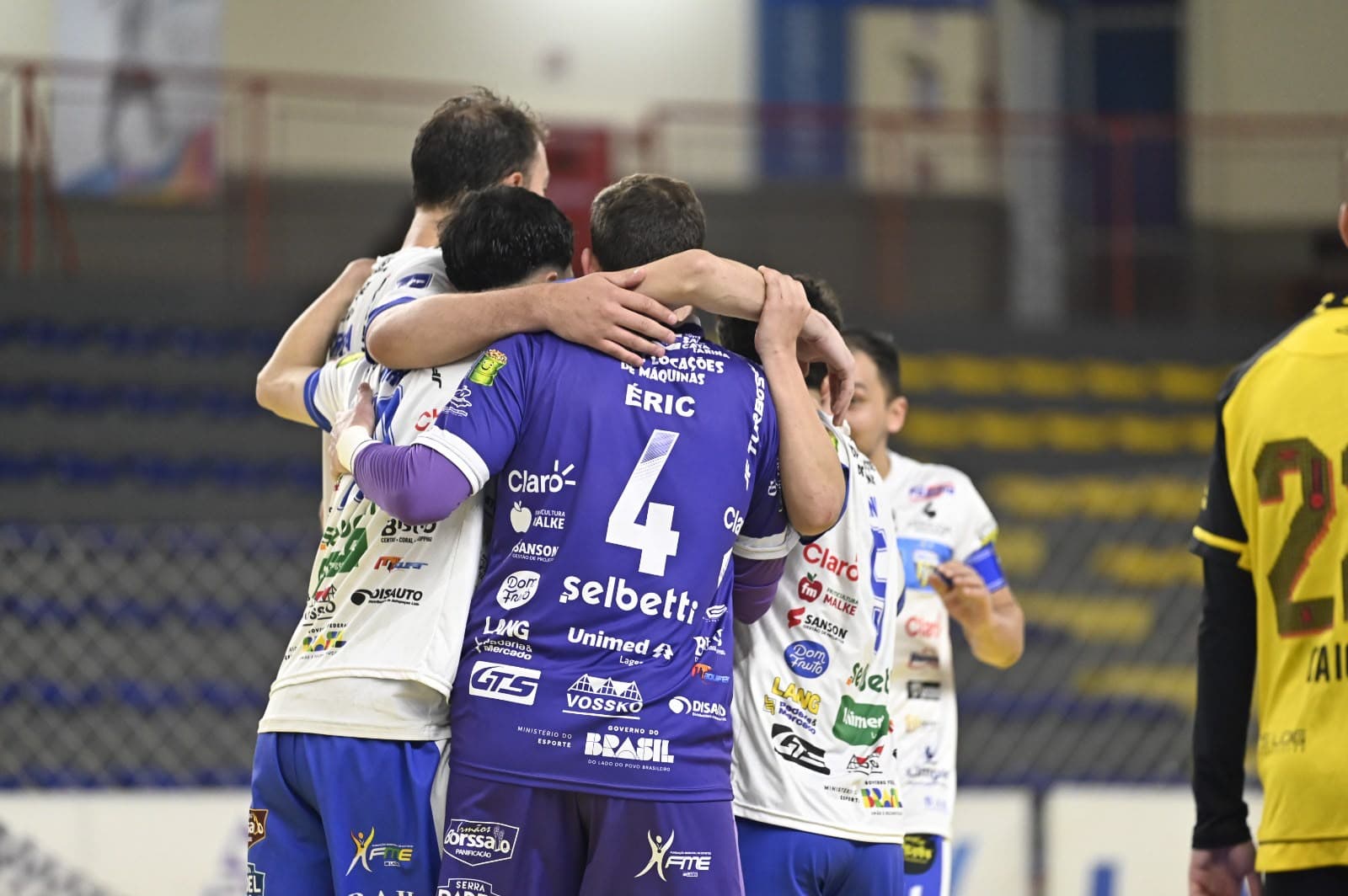 Futsal: Lages e Blumenau protagonizam duelo decisivo por vaga nos playoffs da LNF Silver