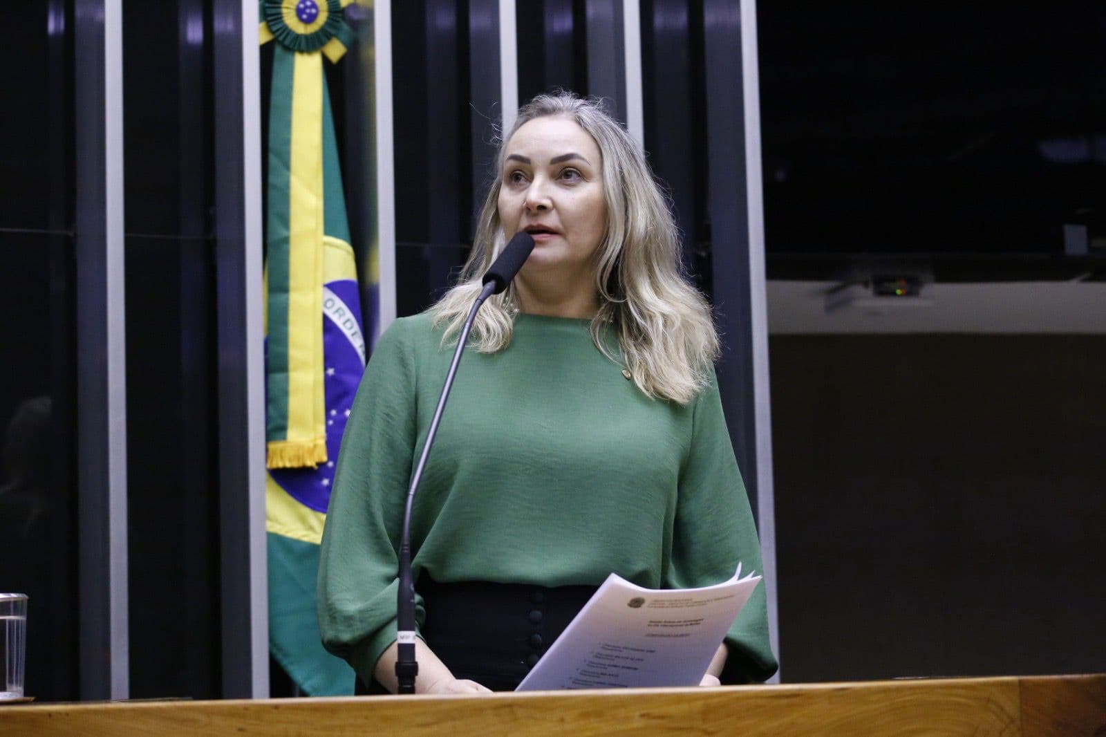 Daniela Reinehr leva Ministério a Chapecó e impulsiona debate sobre ampliação do aeroporto regional