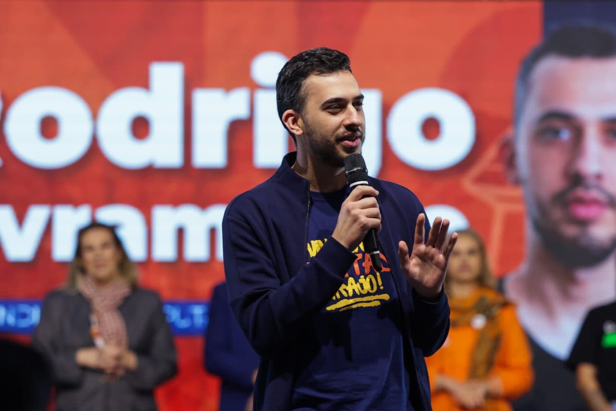 Novo lança Rodrigo Livramento a deputado federal em evento em Joinville