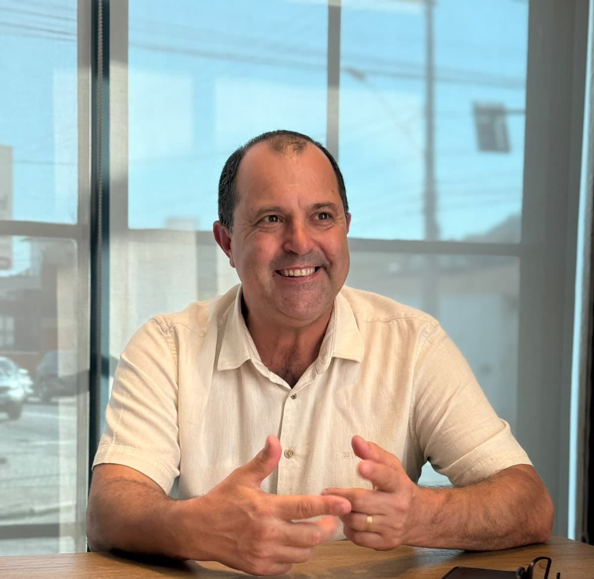 Charles Salvador destaca diálogo entre os poderes e anuncia avanços para a saúde e estrutura da Câmara de Jaraguá do Sul