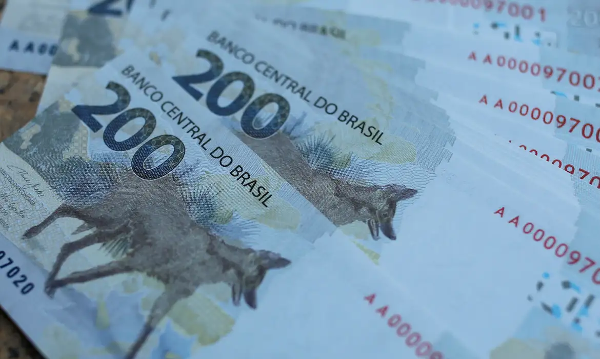 União paga R$ 834,8 milhões em dívidas de estados e municípios em maio