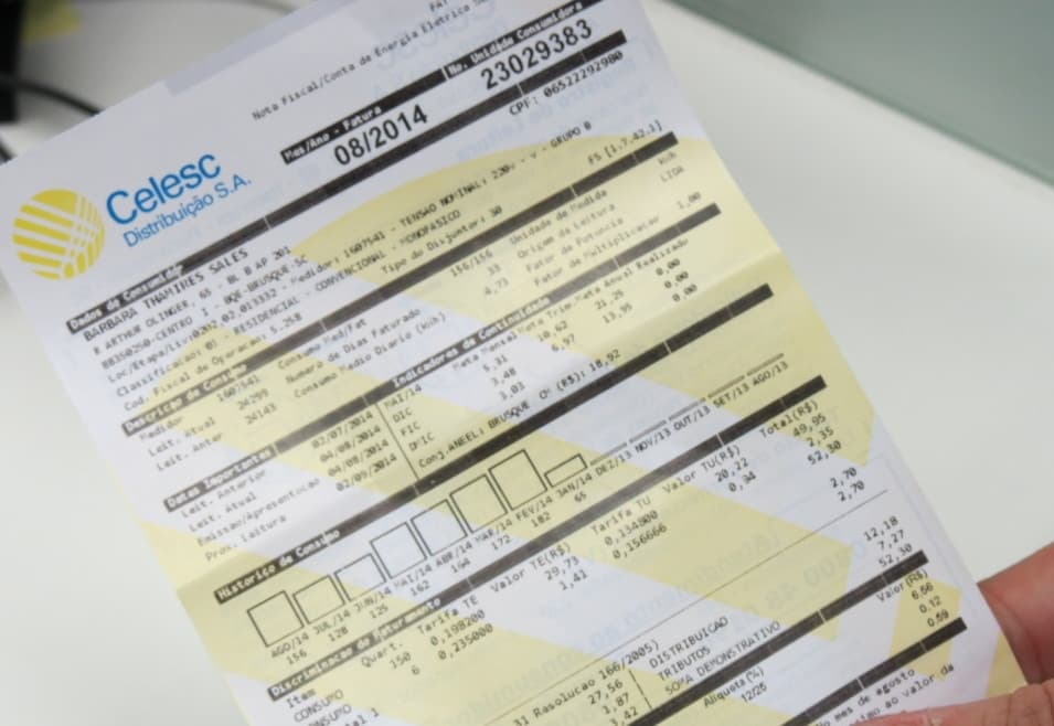 Conta de luz ficará 10,8% mais cara em Santa Catarina a partir de sábado