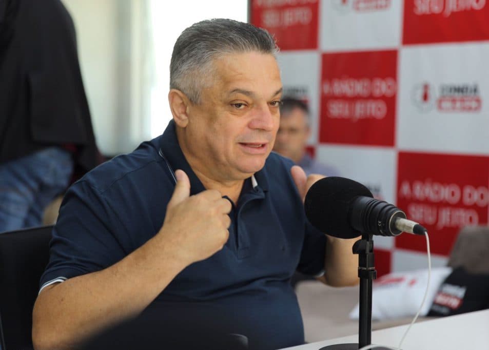 João Rodrigues critica Flávio Bolsonaro e se distancia da direita em SC