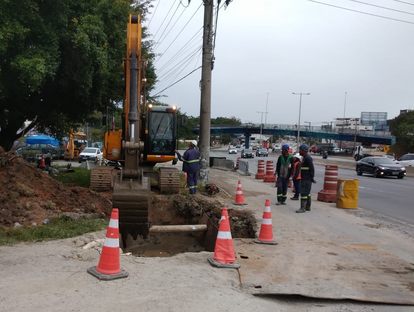Florianópolis: Casan inicia implantação de rede de esgoto em alça da SC-401