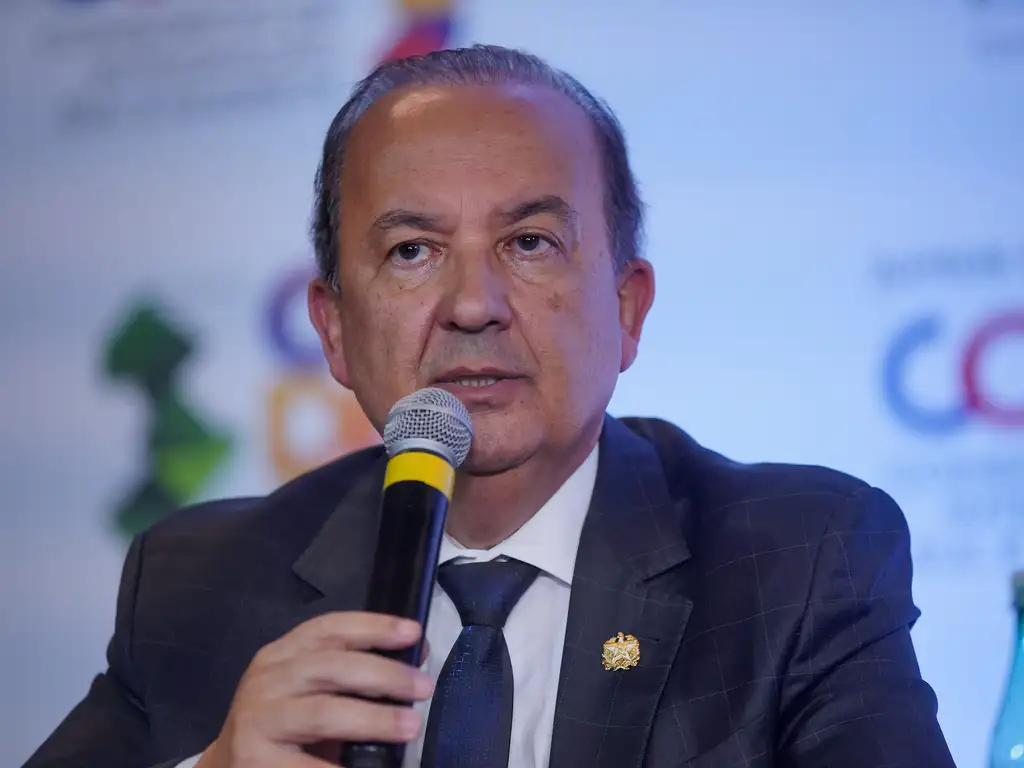Santa Catarina deve reeleger bolsonarista Jorginho Mello, diz Atlas