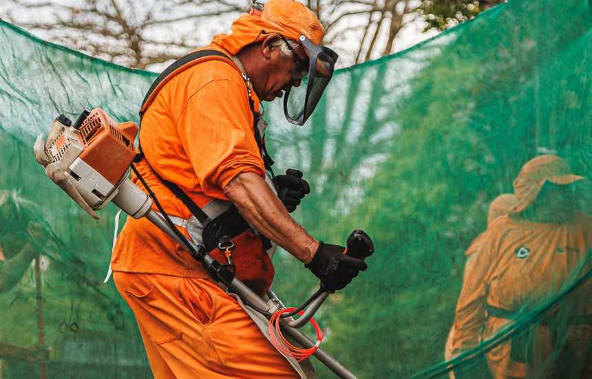 São José realiza mutirão de limpeza em Picadas do Sul com frentes de trabalho em direção ao Flor de Nápolis e Forquilhinha
