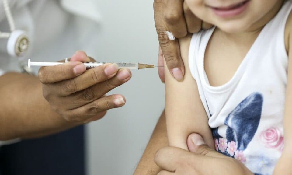 Campanha de Multivacinação segue até 1º de setembro para atualizar cadernetas de crianças e adolescentes