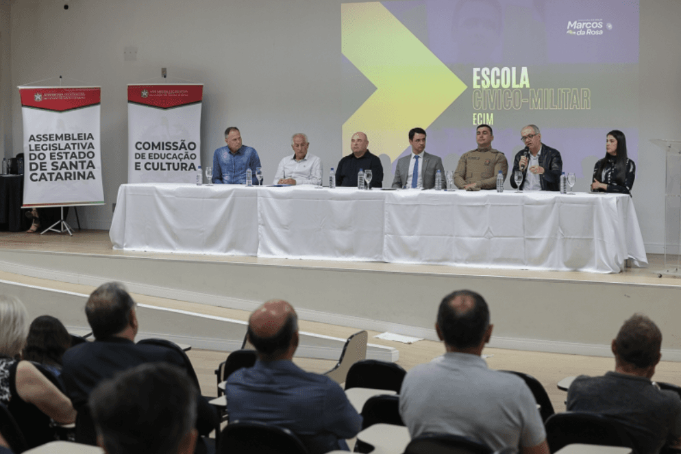 Audiência pública discute implantação de escola cívico-militar em São Bento do Sul