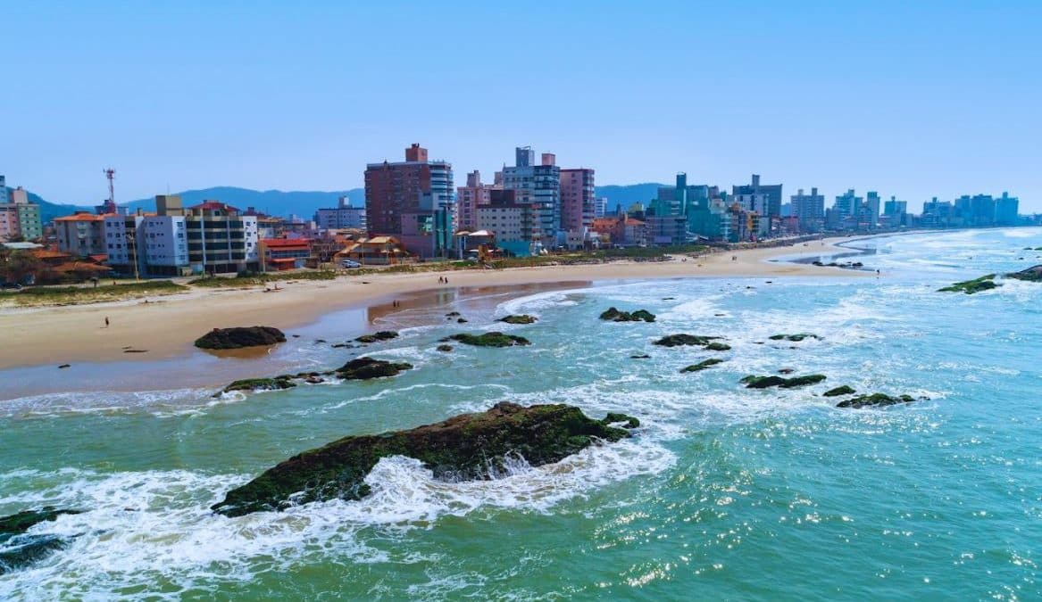 Navegantes completa 63 anos e se aproxima do grupo das dez maiores economias de SC