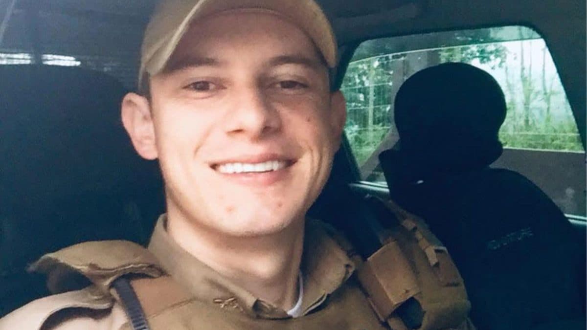 Policial homenageado por salvar vidas morre aos 37 anos após luta contra o câncer em SC: ‘Coração bondoso’