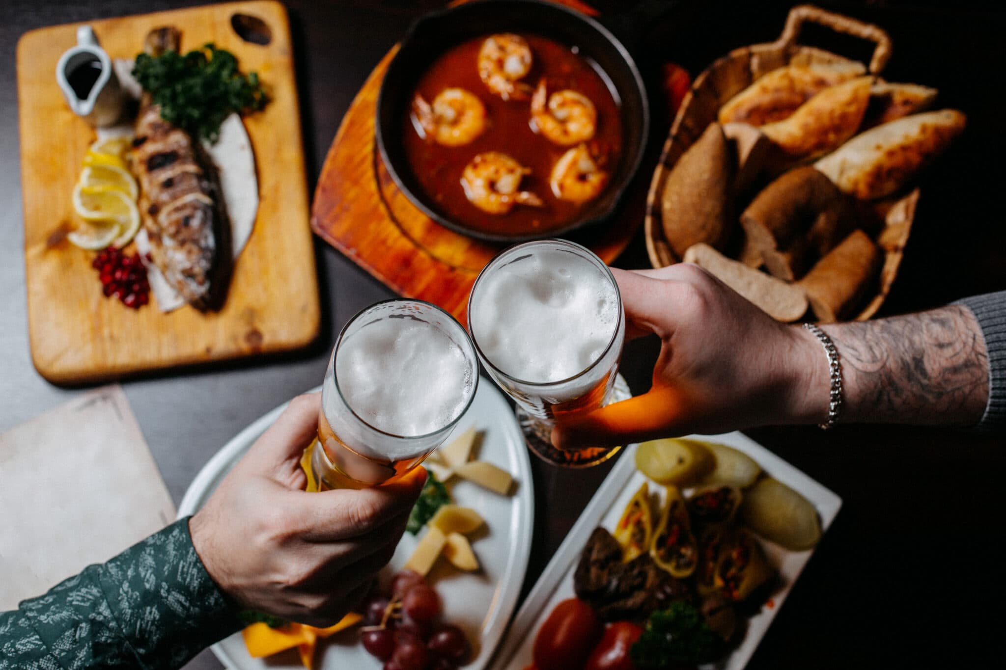 Proposta que acaba com escala 6×1 preocupa setor de bares e restaurantes de SC