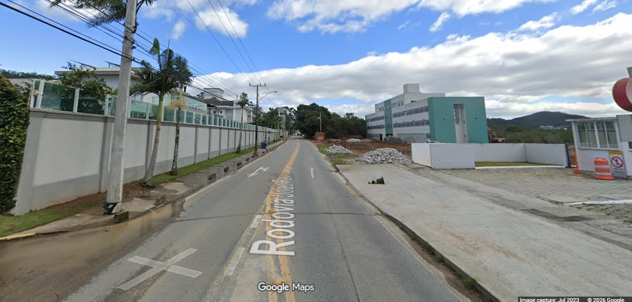 Coluna do Gadotti: polêmica em bairro de Florianópolis; drag queen lança livro infantil; cidades invisíveis