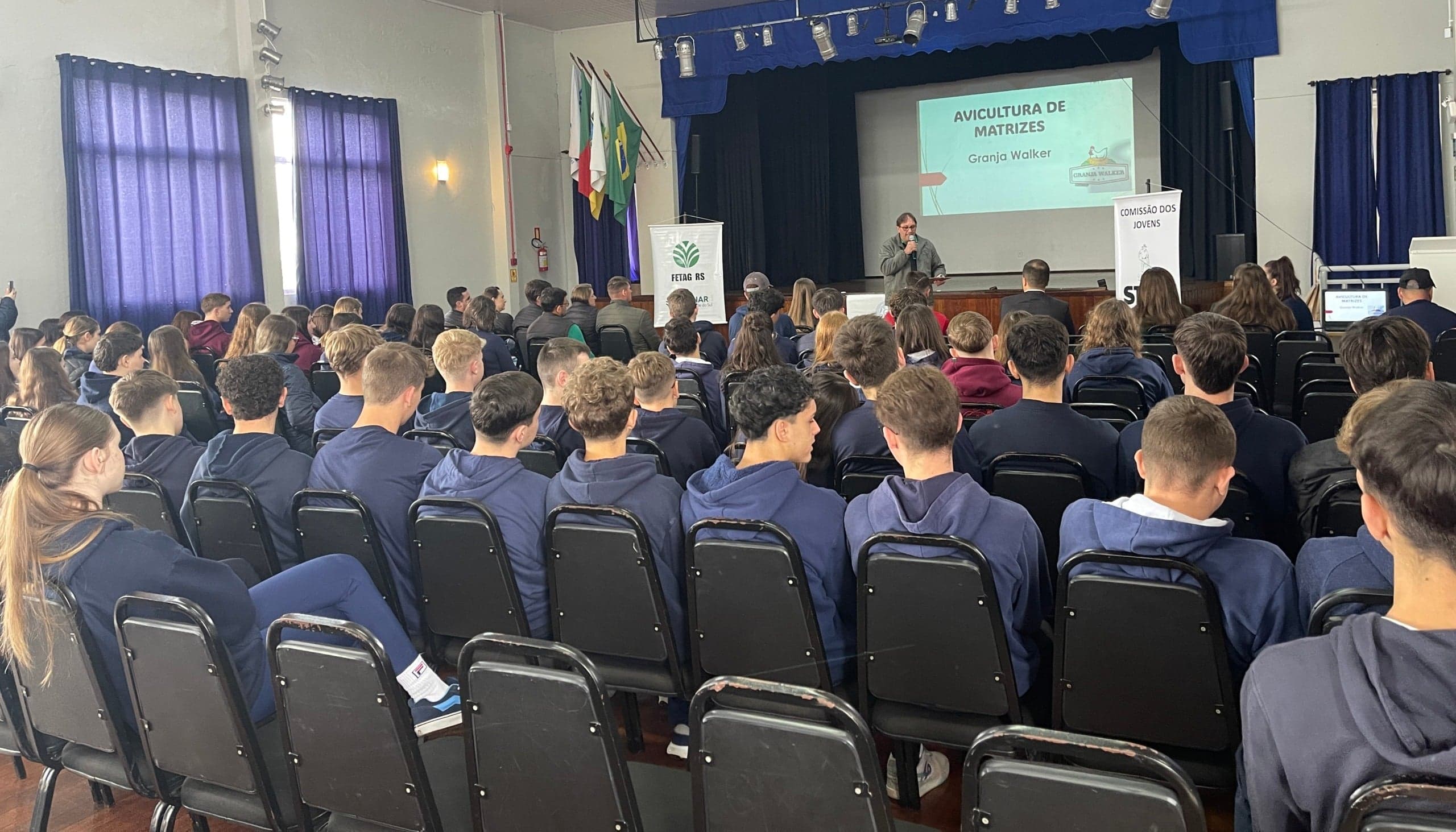 Jovens Produtores Rurais Inspiram Estudantes e Impulsionam Inovação em Gaspar