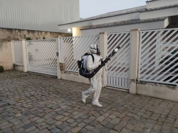 Bairro Steffen recebe nova etapa de pulverização contra o mosquito da dengue em Brusque - Rádio Diplomata FM