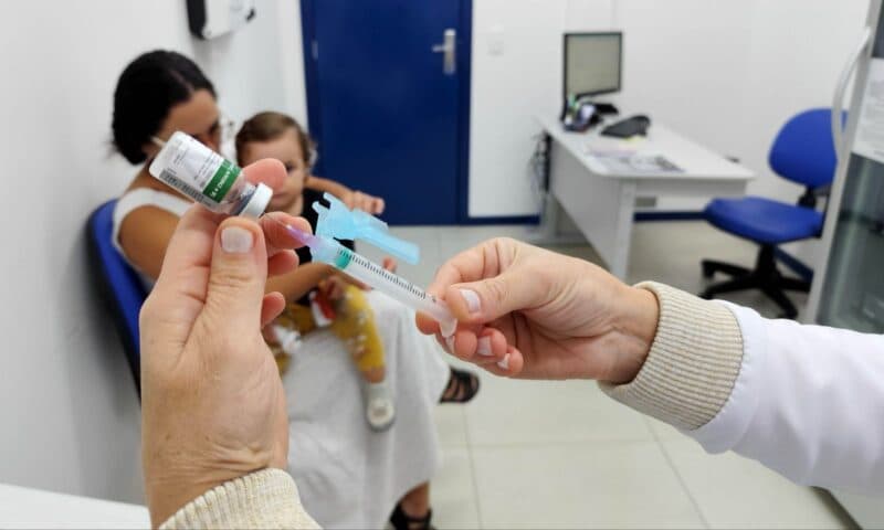 Joinville chega a 120 mil vacinados contra a gripe e reforça ações de vacinação no final de semana