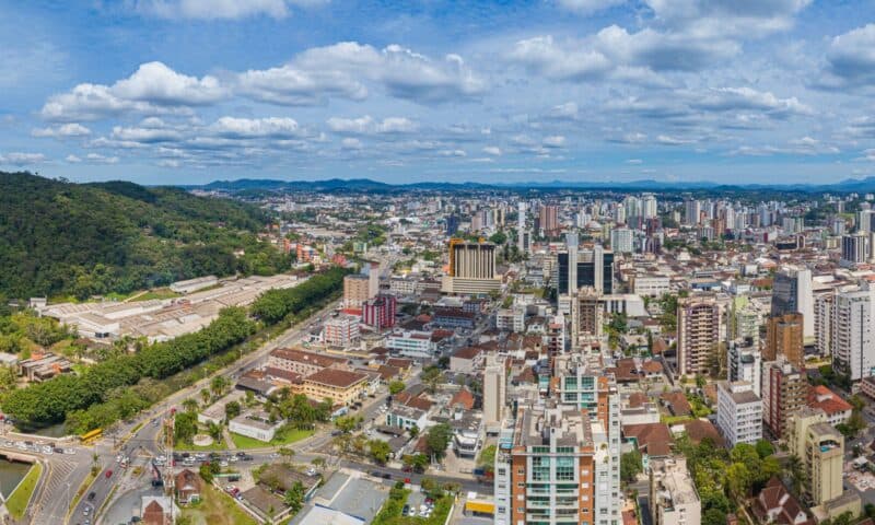 Joinville sobe quatro posições em ranking e é reconhecida como a terceira cidade mais segura do país entre municípios com mais de 500 mil habitantes