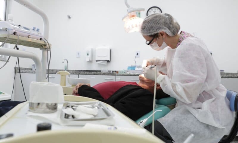 Joinville participa da Semana Nacional de Prevenção do Câncer Bucal com mutirão em unidades de saúde