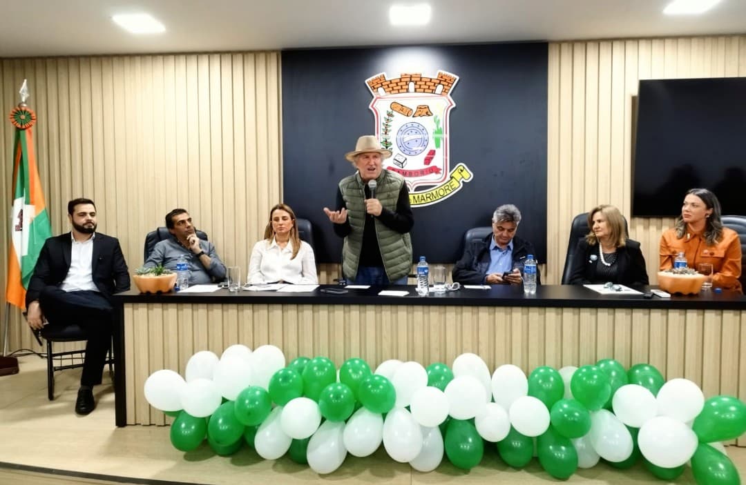 Semana da Enfermagem reuniu cerca de 200 profissionais da saúde e autoridades no Paço Municipal em Camboriú