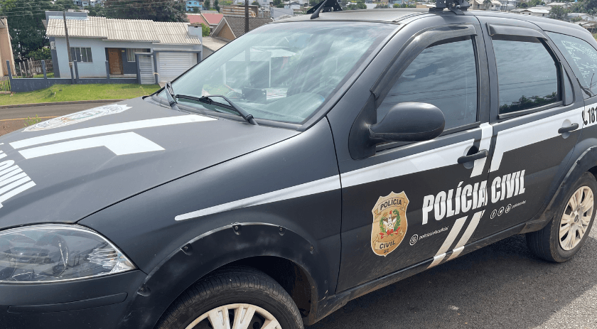 Mulher é presa suspeita de planejar ataque contra escola em Santa Cata... - Portal Tri Notícias