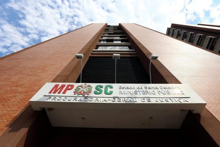 Município de Araranguá deverá implementar a Política Municipal de Gestão Integrada de Resíduos Sólidos até abril de 2028