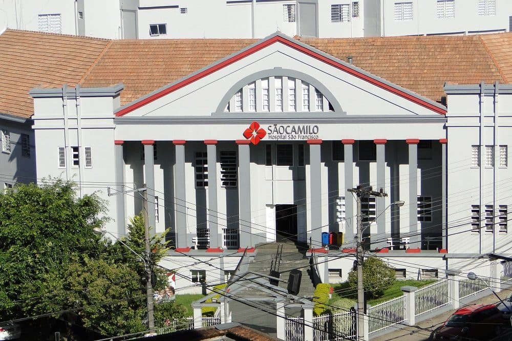 Secretário de Saúde de SC visita Concórdia e afirma que credenciamento da oncologia pelo SUS deve avançar (ouça) - Aliança News