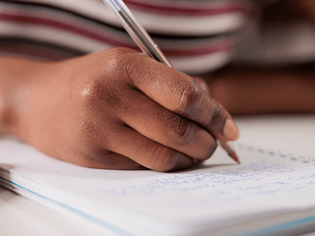 Araranguá SC abre processo seletivo na área da Educação