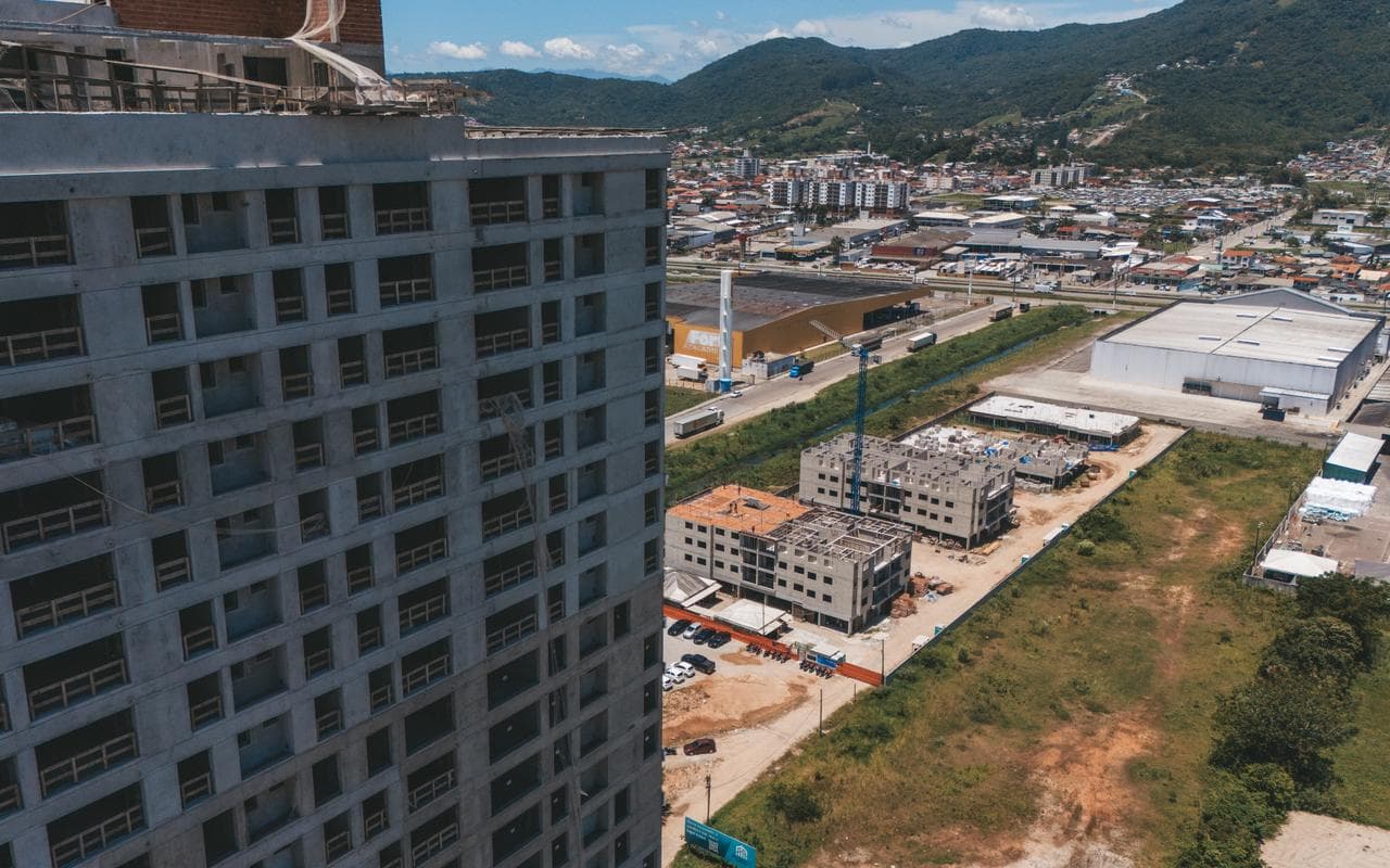 Construção Civil Impulsiona Geração de Empregos em Biguaçu nos Primeiros Meses do Ano