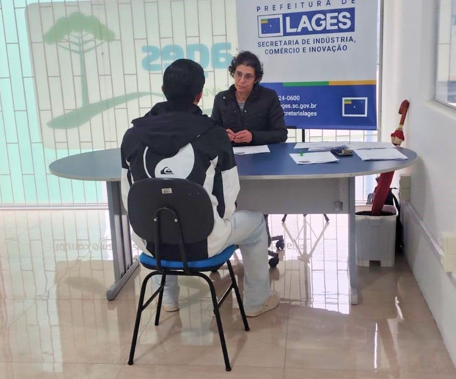 Lages abre 318 vagas de emprego e registra saldo positivo de 1.460 contratações em 2026
