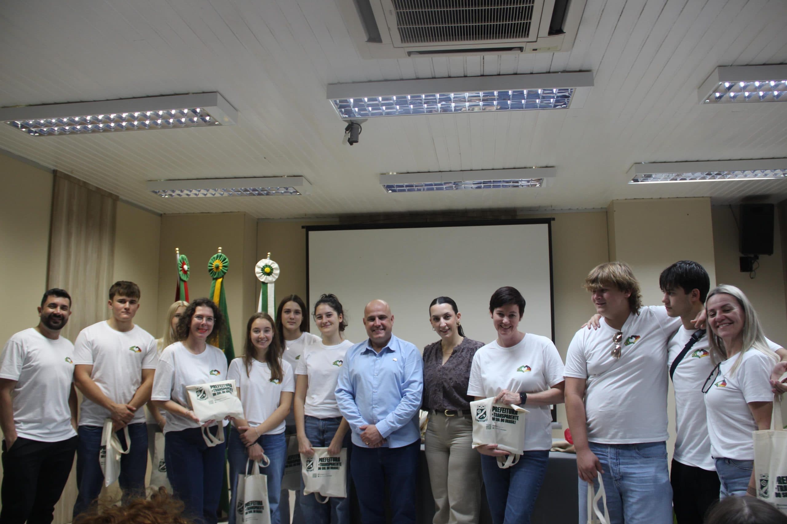 Intercâmbio entre Brusque e Alemanha promove troca cultural entre estudantes
