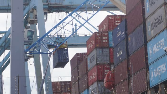 Importações de Itajaí crescem mais de US$ 1 bilhão em 2026