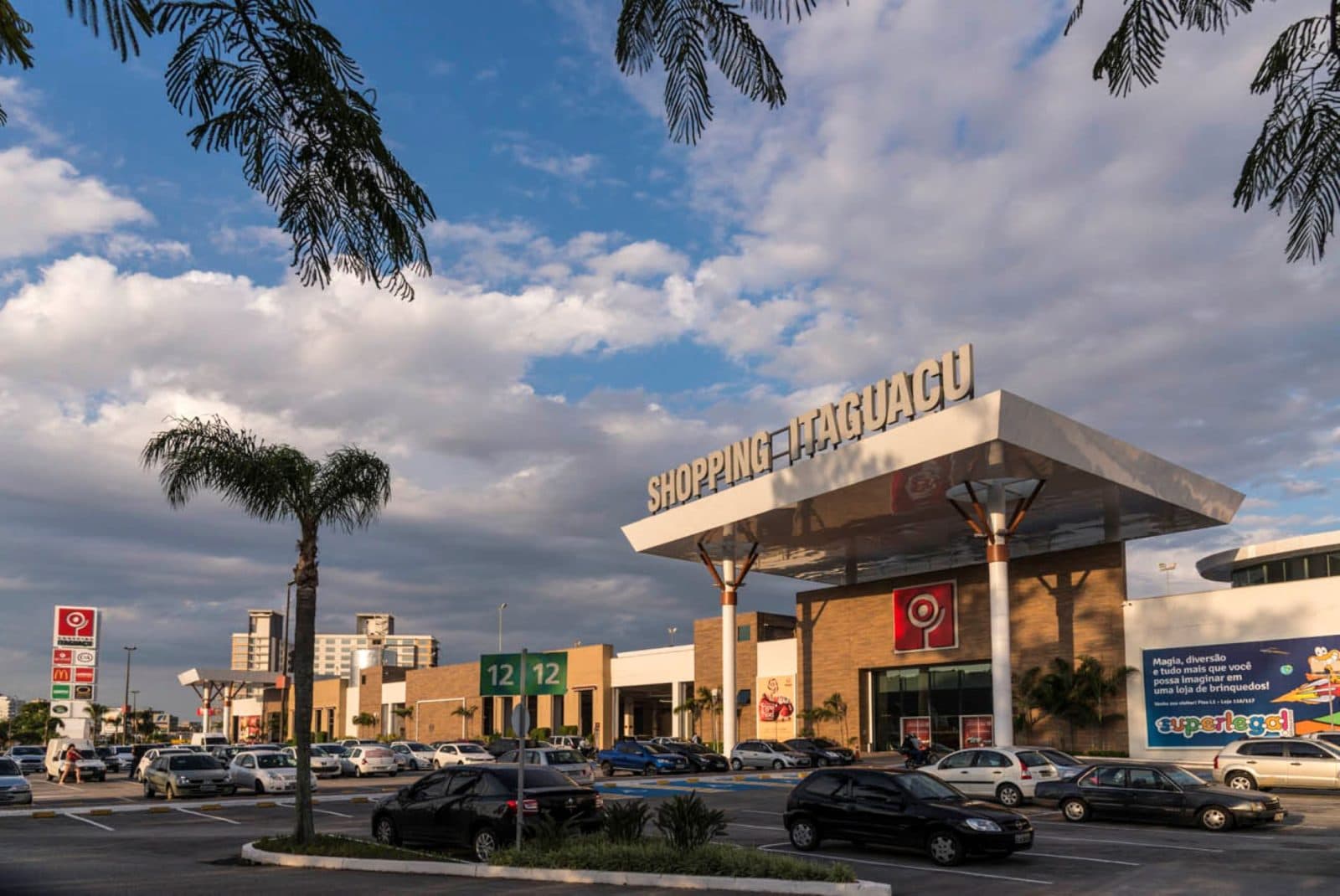 Shopping Itaguaçu completa 44 anos e se consolida na Grande Florianópolis