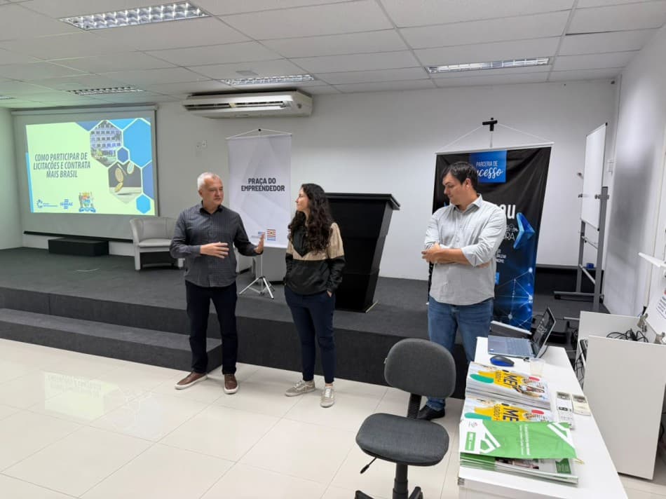 Blumenau orienta MEIs sobre como acessar oportunidades de contratos públicos