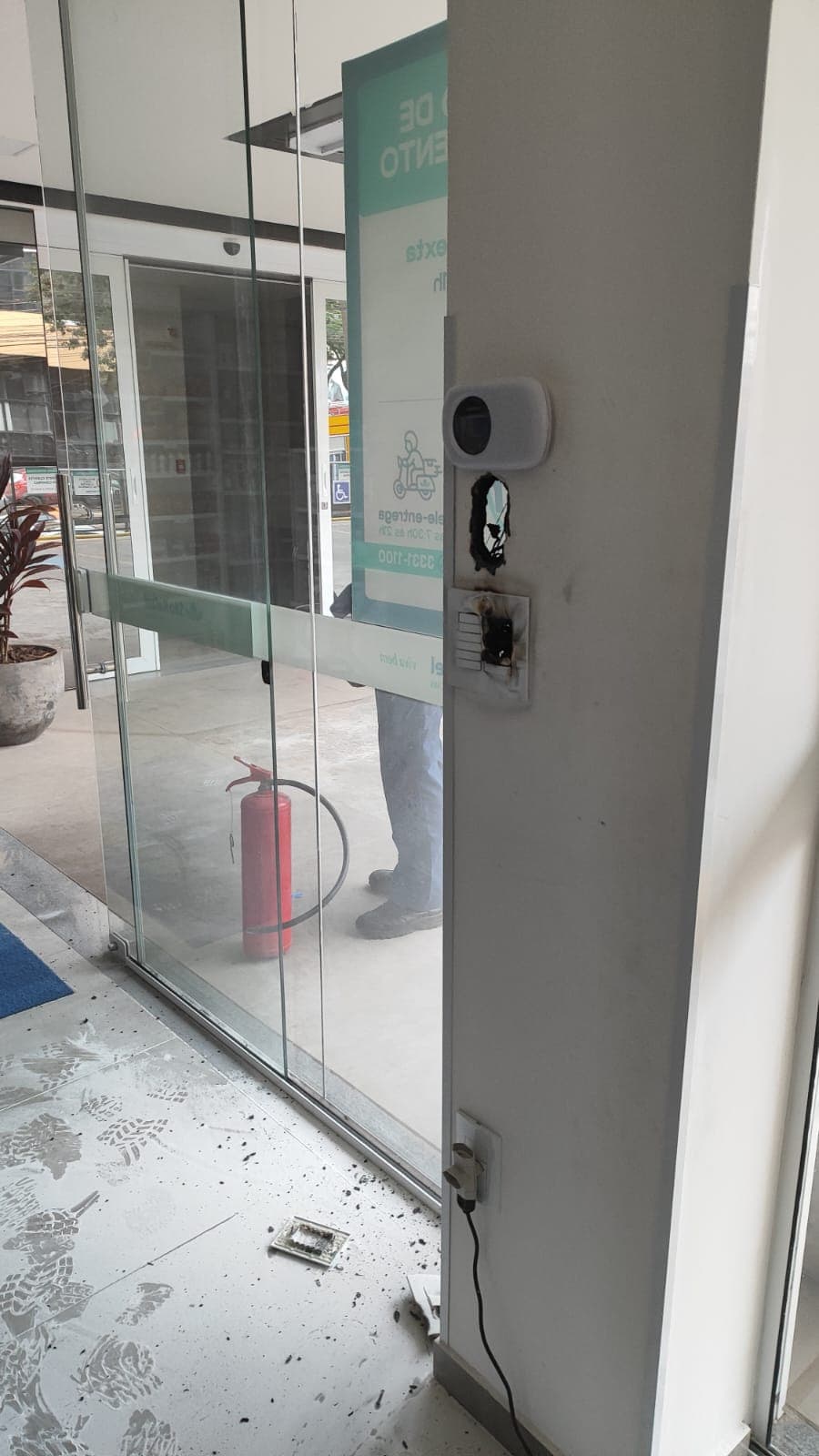 Princípio de incêndio atinge sala comercial e mobiliza bombeiros em Chapecó