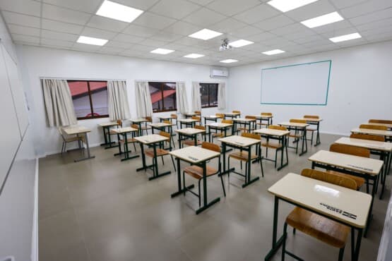 Governo de SC acelera obras e conclui 58 reformas em escolas no início de 2026